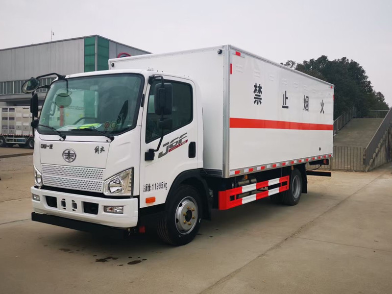 國(guó)六解放J6F/虎VN(黃牌)5.2米/5.5米